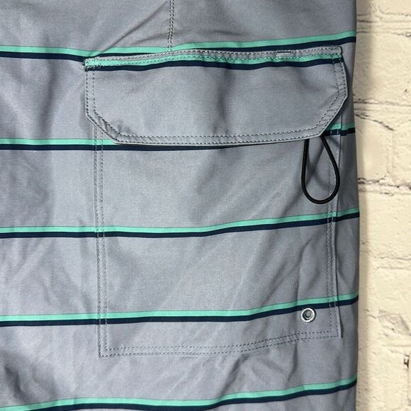 Patagonia Hydropeak Board Shorts Stranded Stripe Light Plume Grey Mens  29 NEW - Picture 4 of 10